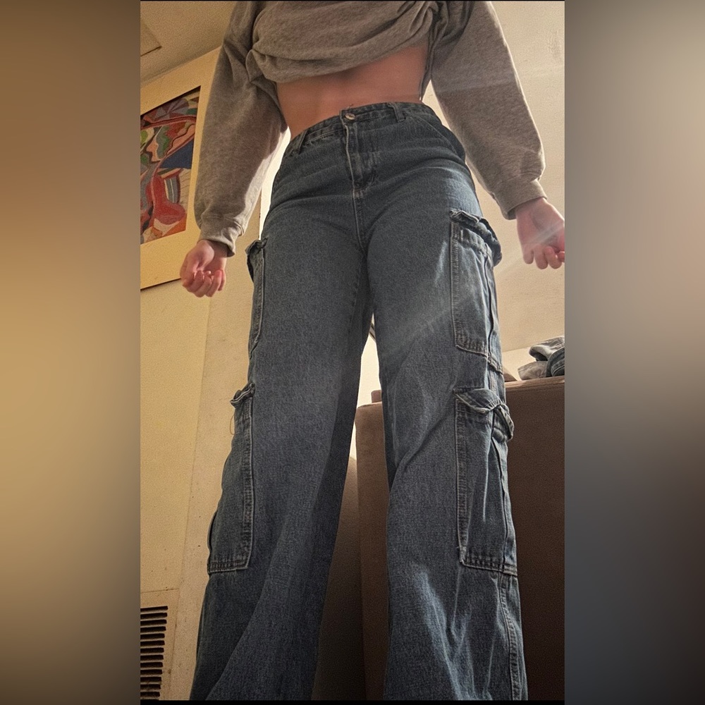 Very trendy cargo jeans